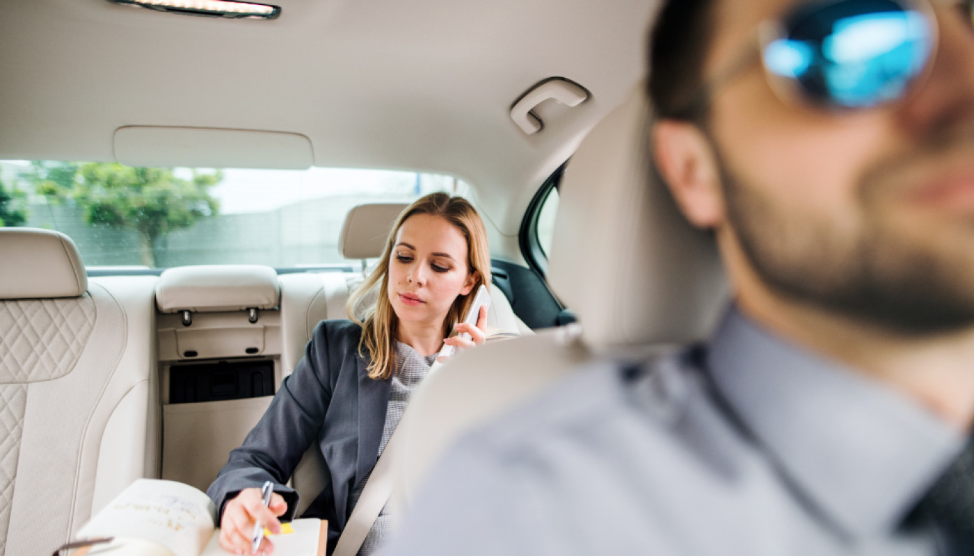 Book a Nice transfer airport with a private driver !
